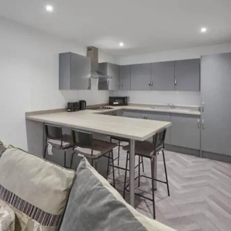 Apartment 2-bedroom Serviced In 1 Loftus