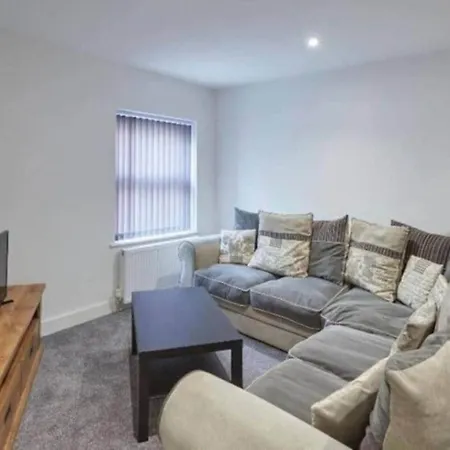 2-bedroom Serviced In 1 Loftus